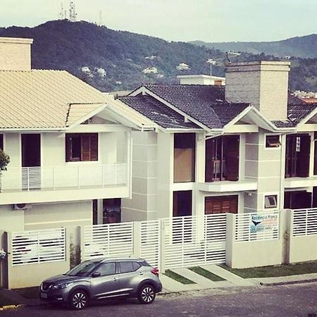 Апартаменти Residencial Franca Гаропаба Екстер'єр фото